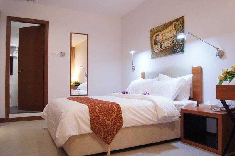 Gloria Swiss Hotel & Apartment Sandakan Room photo